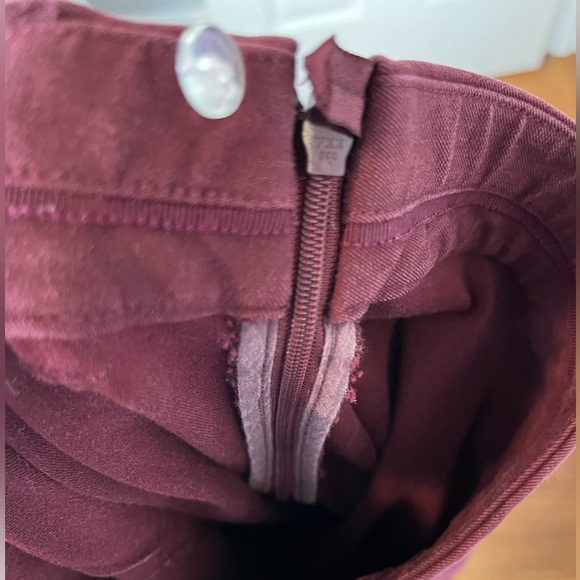 Brooks Brothers Side-Zip Stretch Cotton Pant Maroon - Picture 12 of 14